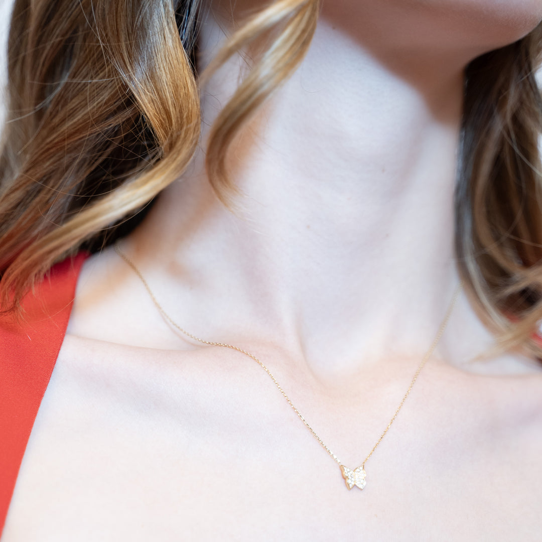 14 Ayar Altın Taşlı Kelebek Kolye