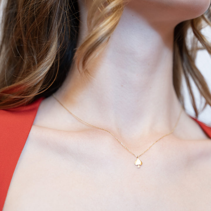 14 Ayar Altın Maça Motifli Kolye