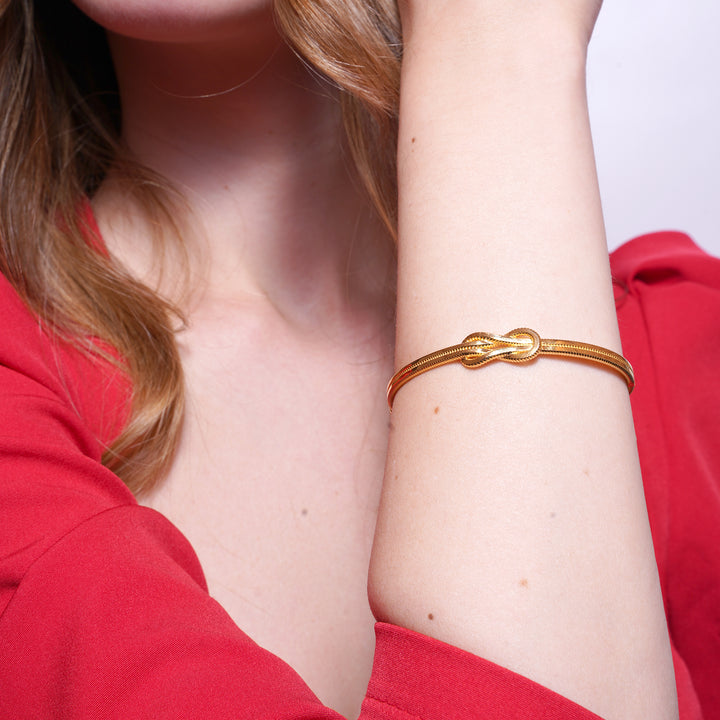 14 Ayar Altın Ajda Kelepçe