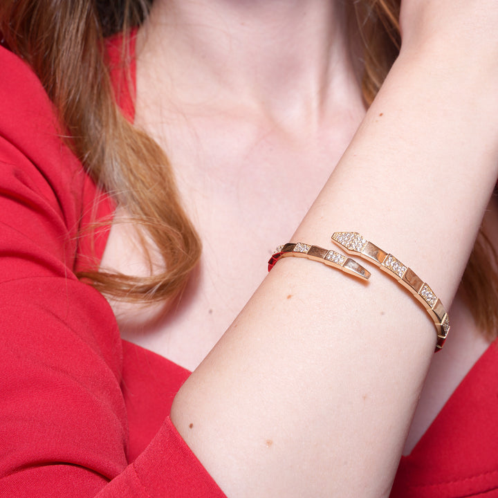 14 Ayar Altın Yılan Figürlü Taşlı Kelepçe