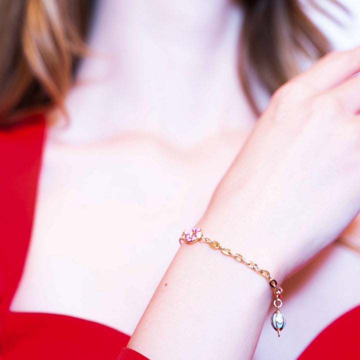 14 Ayar Altın Renkli Figür Detaylı Zarif Bileklik